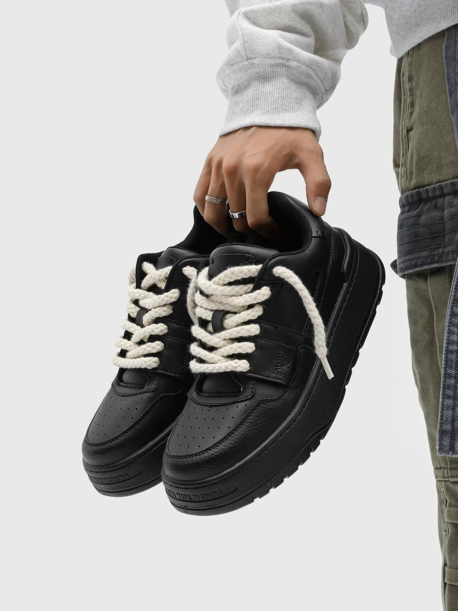 DREADLOCKS PLATFORM SKATE SHOES