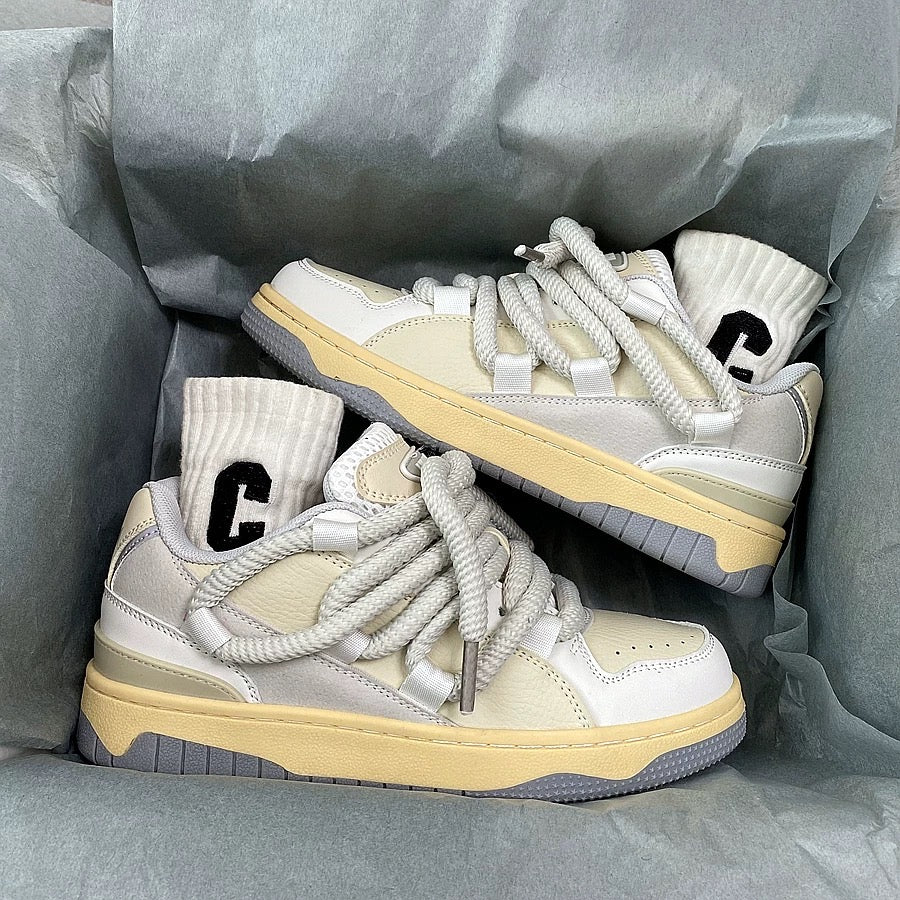 RETRO DIRTY SKATE SNEAKERS