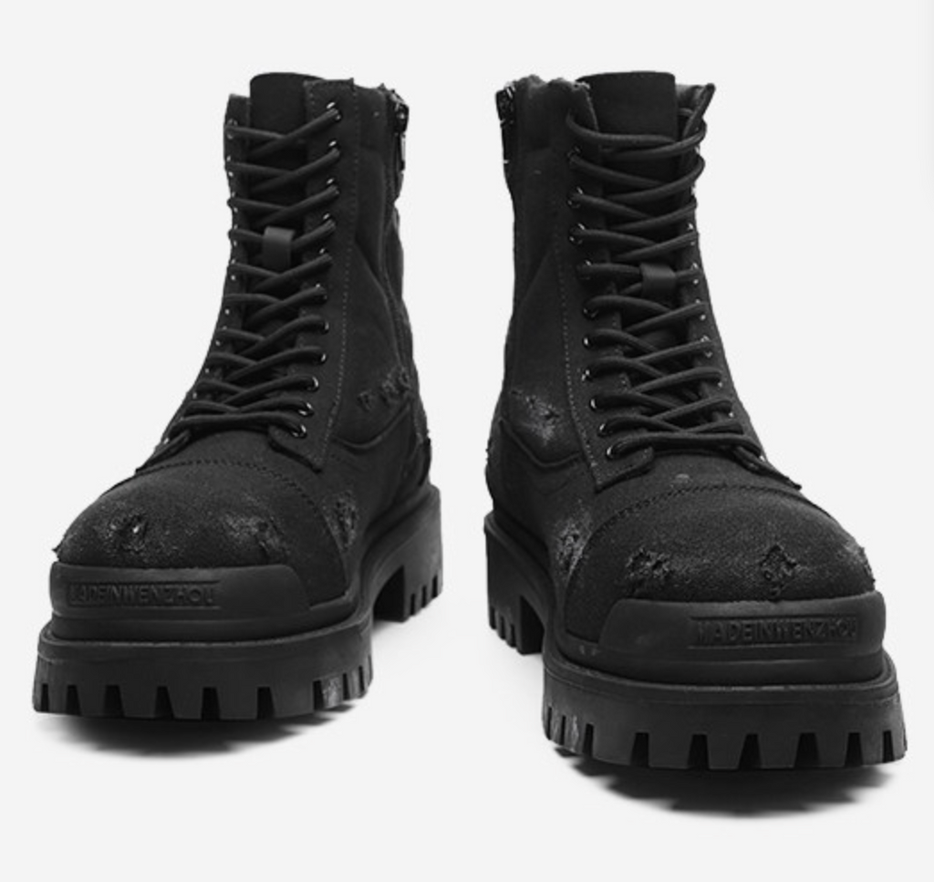 DISTRESSED BLACK PLATFORM LACE-UP BOOTS