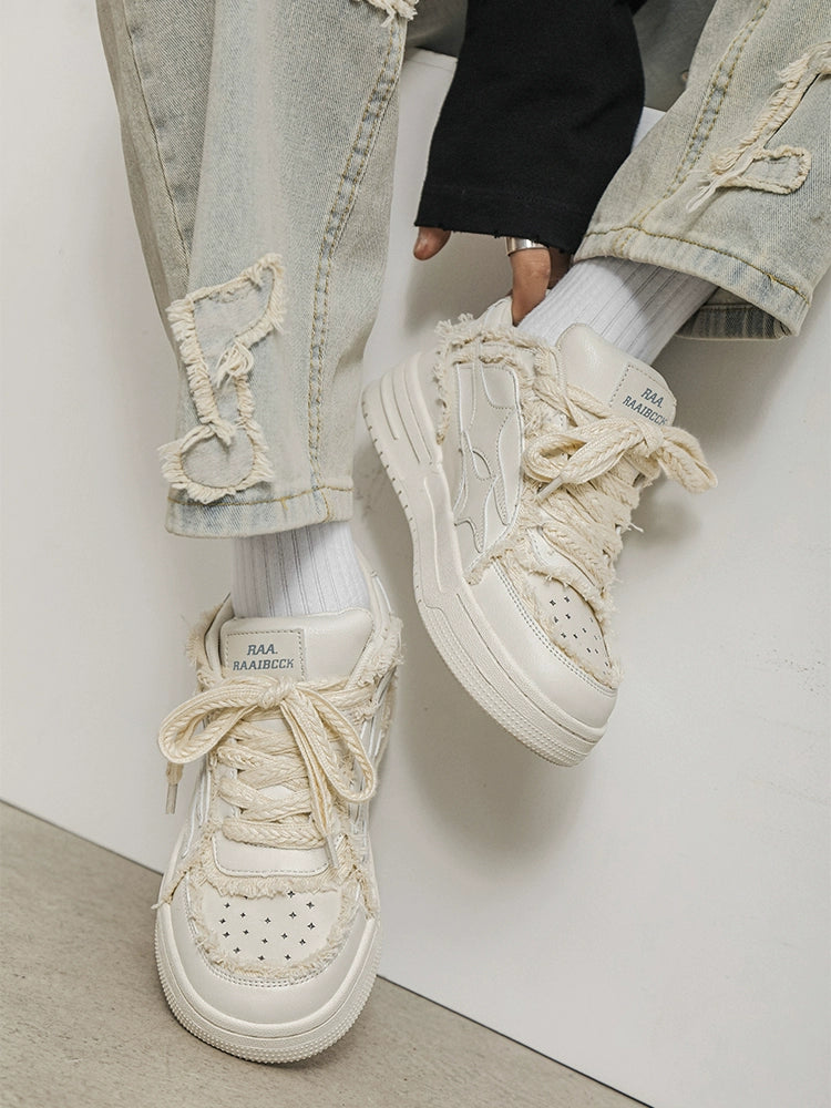 CASUAL WHITE BOARD SNEAKERS