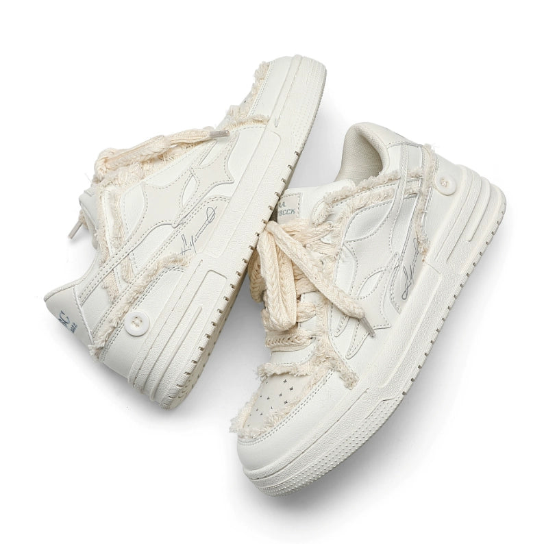 CASUAL WHITE BOARD SNEAKERS