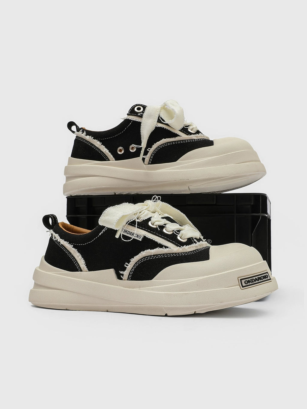 CHUNKY PLATFORM LACE-UP SNEAKERS