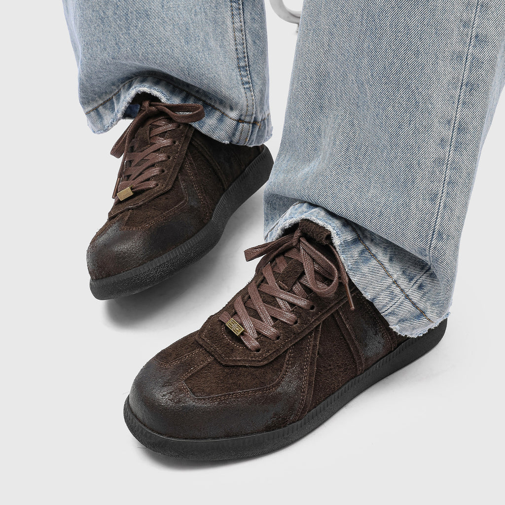 DARK SUEDE VINTAGE LOW SNEAKERS