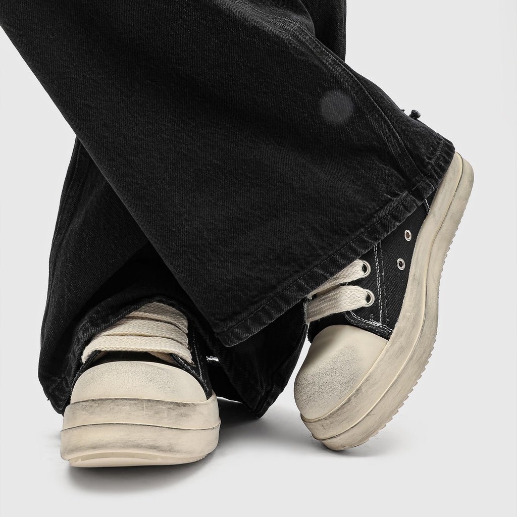 WIDE LACE VINATAGE CANVAS SNEAKERS