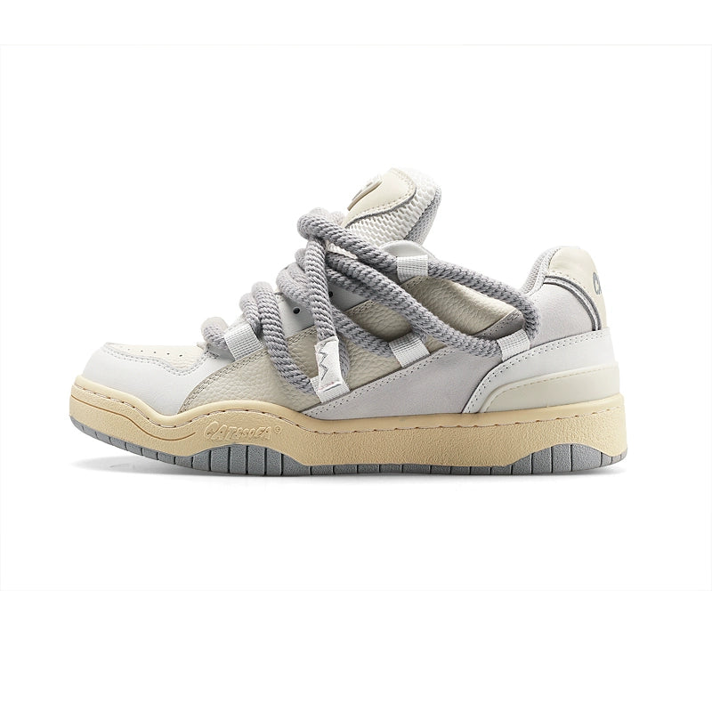 RETRO DIRTY SKATE SNEAKERS