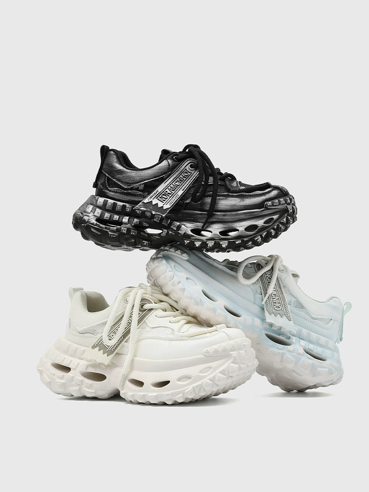 TEXTURED SPIKE SOLE TRAIL SNEAKERS